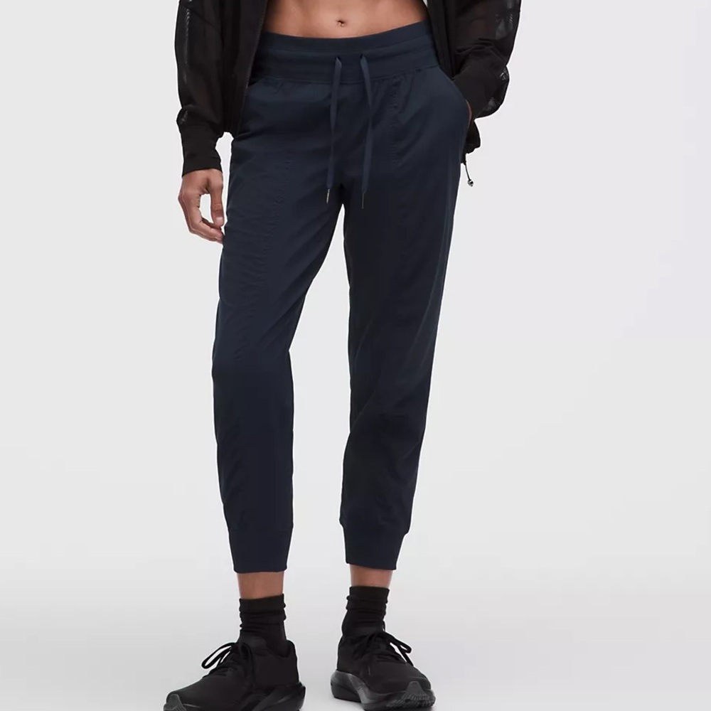 Lululemon Dance Studio Mid-Rise Jogger 7/8 Length - True Navy